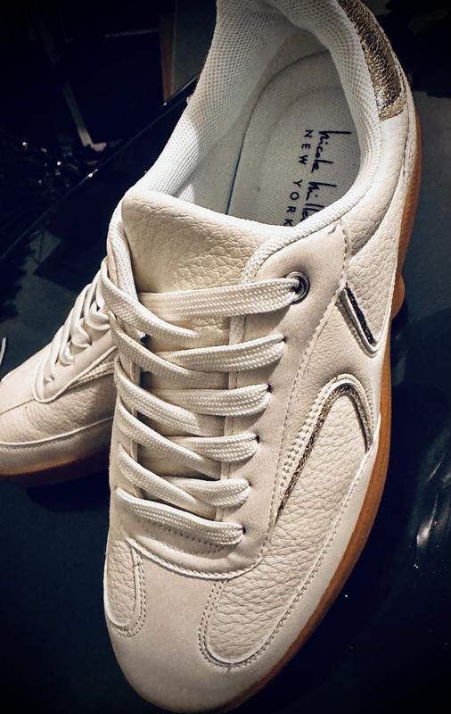 Review Thumbnail Image 0 242691788