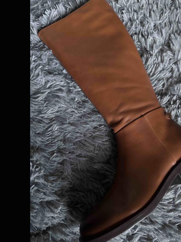 Review Thumbnail Image 0 237640373