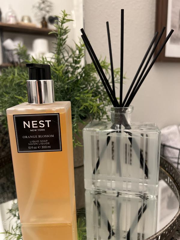 Customer photo for "Amazing scent, strong enough for guest bathroom"