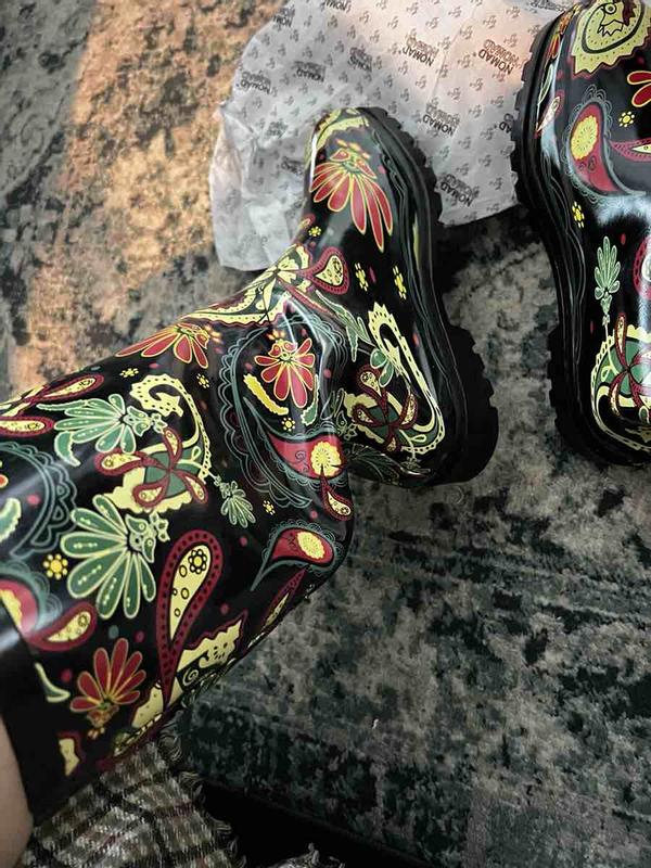 Customer photo for "rain boots"