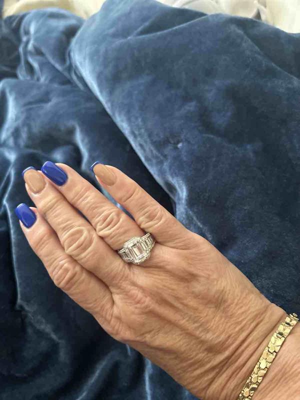 Review Thumbnail Image 2 233121327