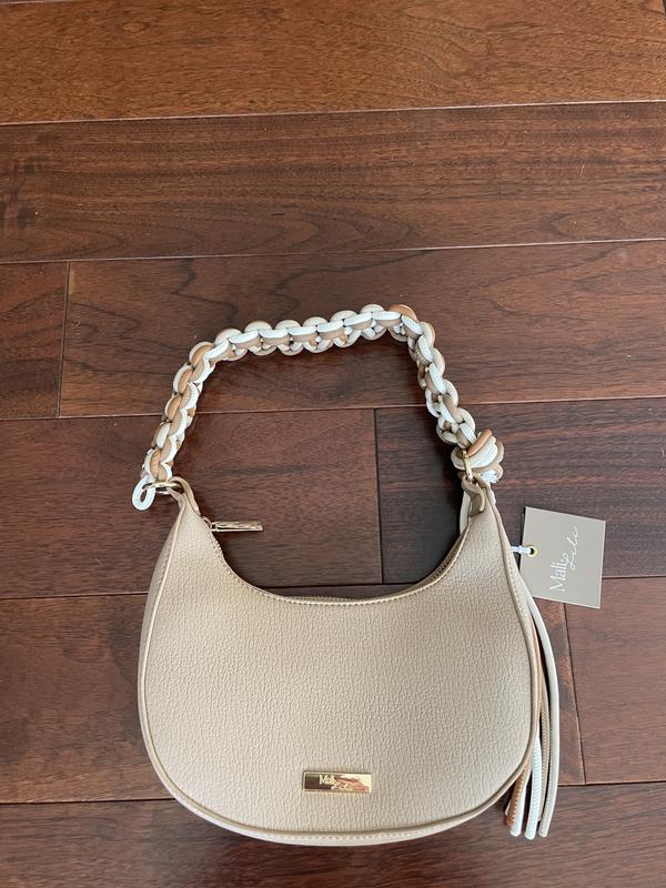 Review Thumbnail Image 0 239810281