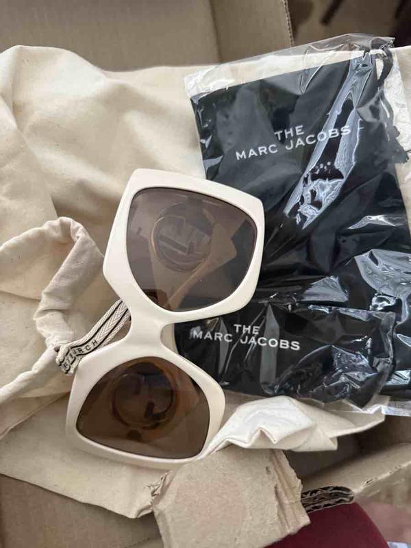 Review Thumbnail Image 3 244236082