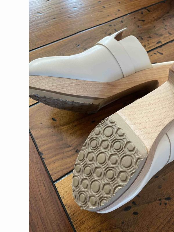 Review Thumbnail Image 0 218675257