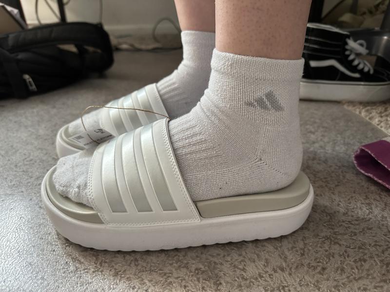 Cute, comfortable, but they run a size large!