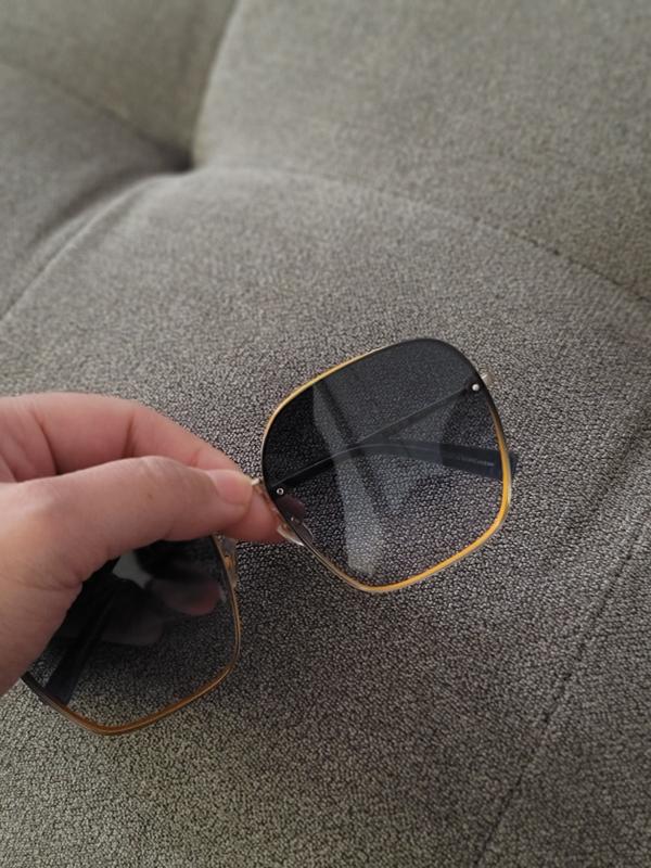 Review Thumbnail Image 0 204436376