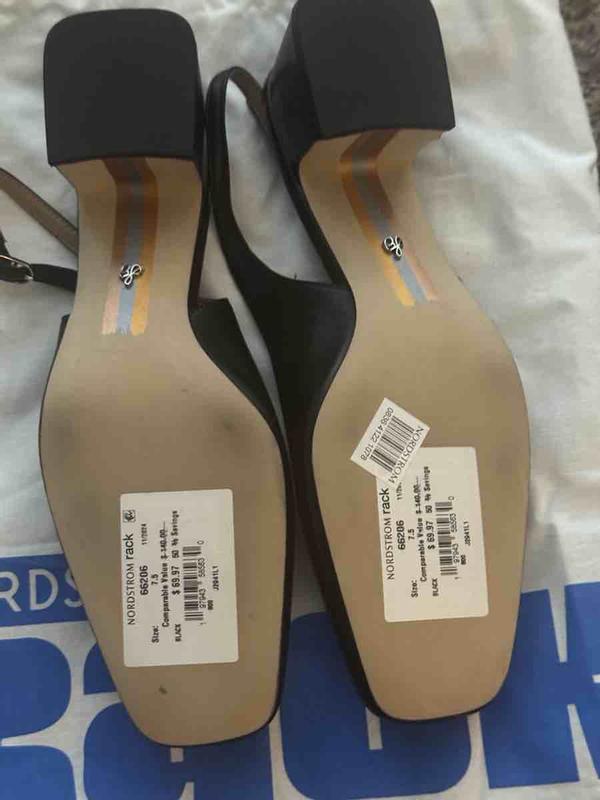 Customer photo for "Very nice shoe but arrived obvoislyused"