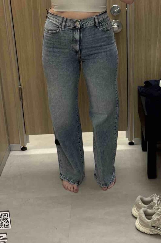 Review Thumbnail Image 0 248135736