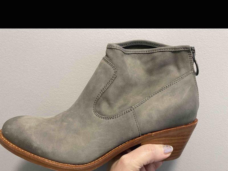 Review Thumbnail Image 0 247792940