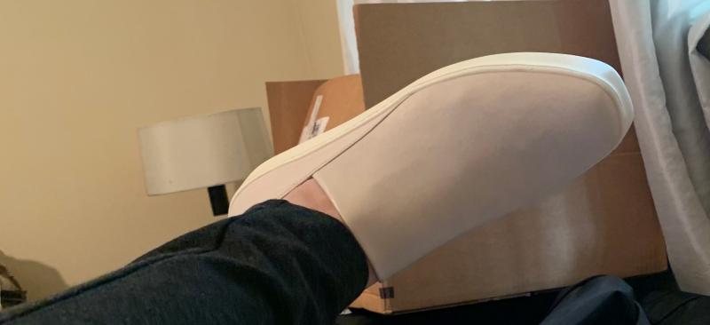 vince saxon slip on sneaker