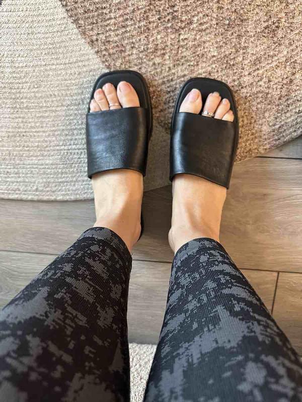 Review Thumbnail Image 0 232673344