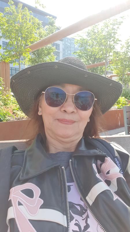 Review Thumbnail Image 0 246629075