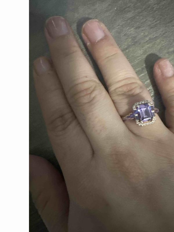 Review Thumbnail Image 0 232930895