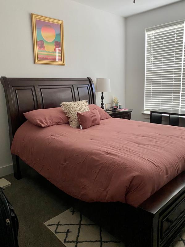 Review Thumbnail Image 0 198515968