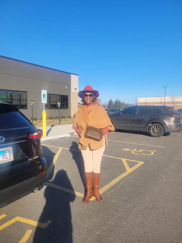 Review Thumbnail Image 1 232411096