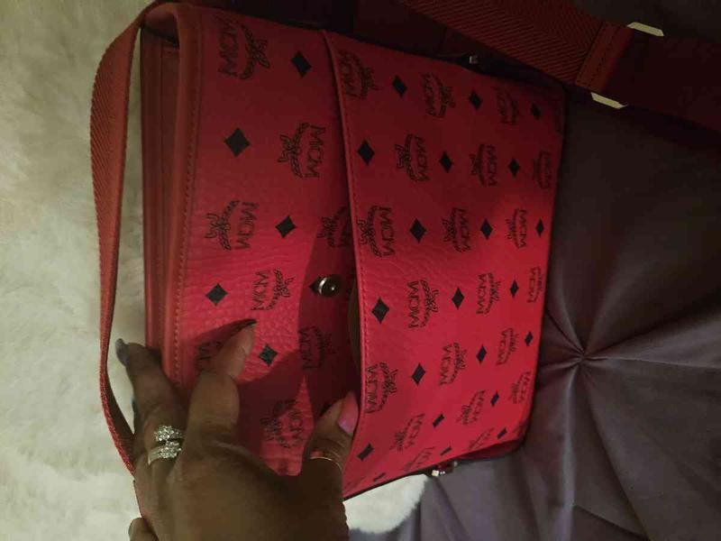 Review Thumbnail Image 2 244490261