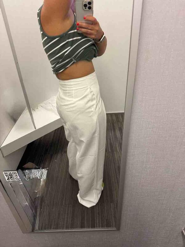 Review Thumbnail Image 1 244167522