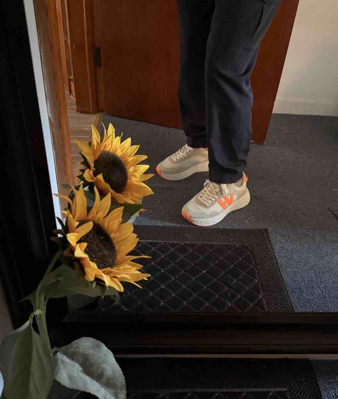 Review Thumbnail Image 0 242570574