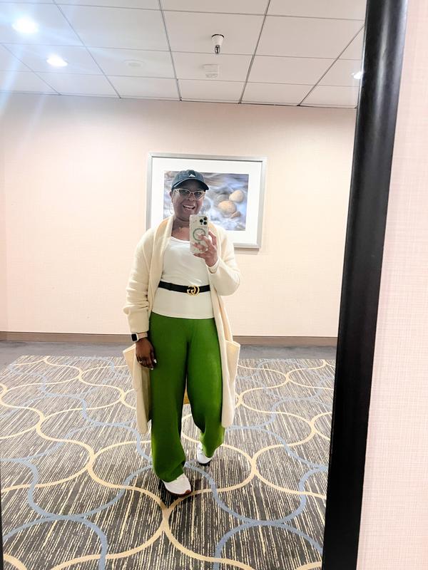 Review Thumbnail Image 0 237772405