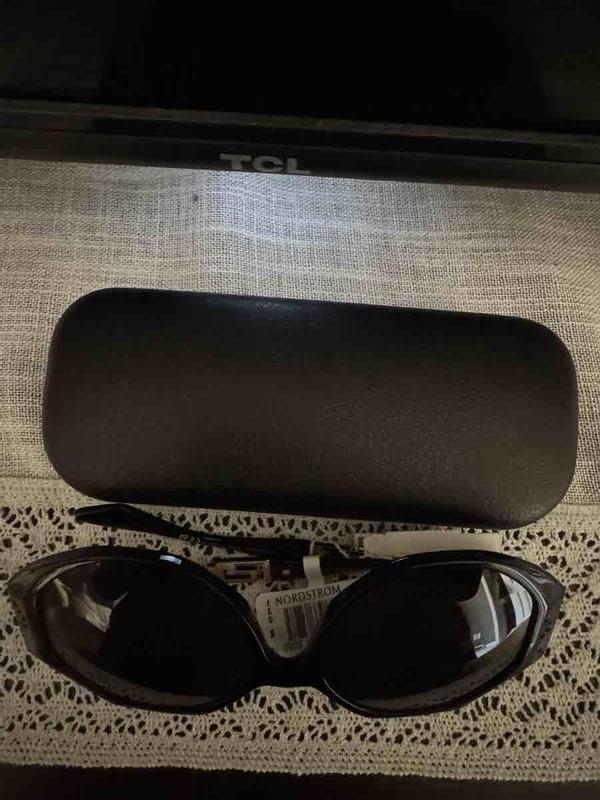 Review Thumbnail Image 1 237827359