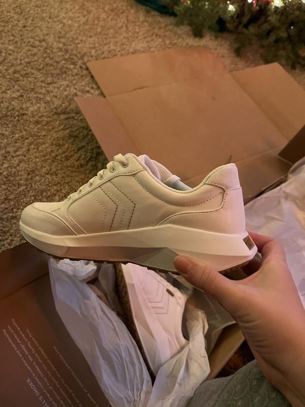 Review Thumbnail Image 0 238875769