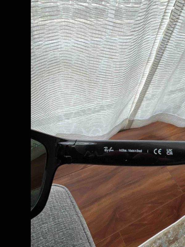 Customer photo for "Not same item as showed online"