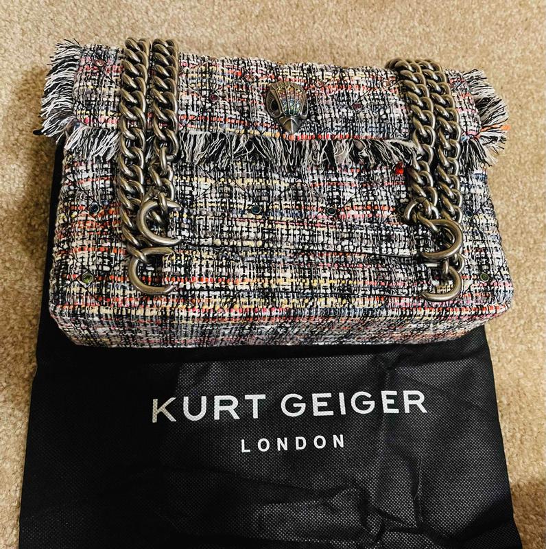 Review Thumbnail Image 0 208595654