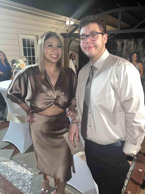 Review Thumbnail Image 0 225635983