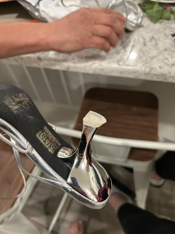 Disappointed the shoes came worn