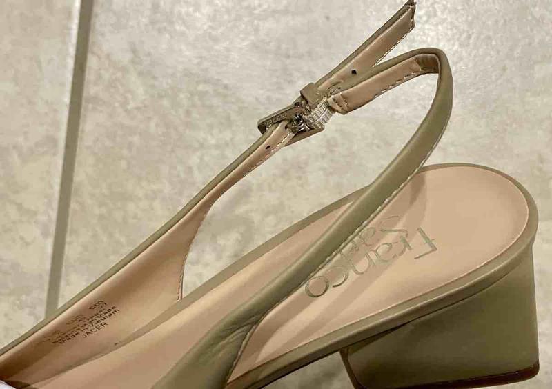 Be Aware: Upper is NOT full leather