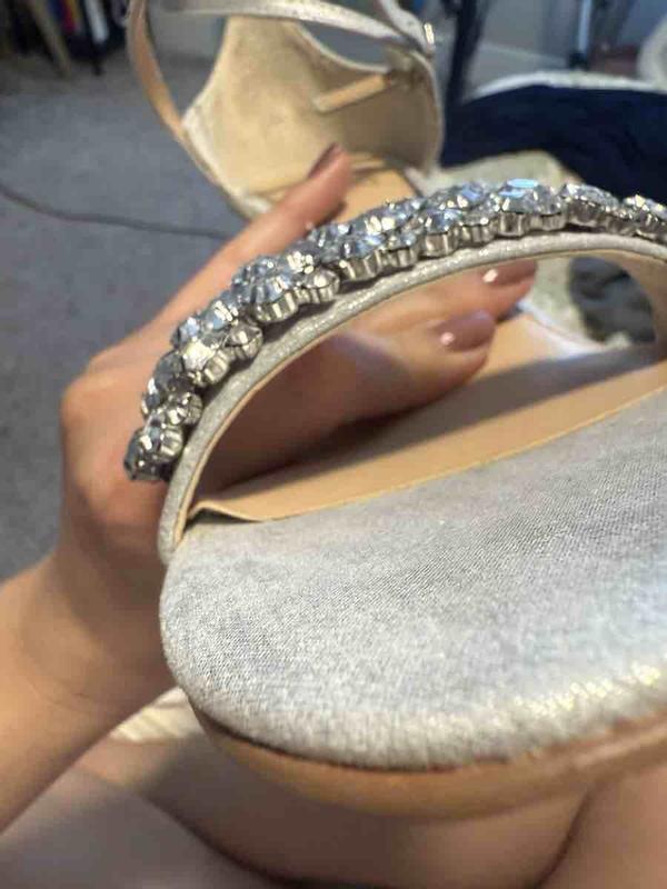 Review Thumbnail Image 0 241490444