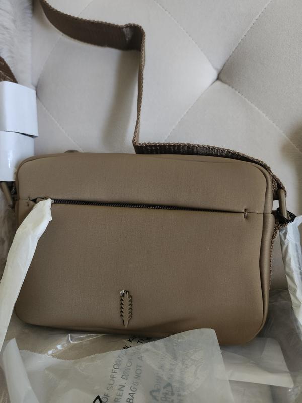 Review Thumbnail Image 0 247596462