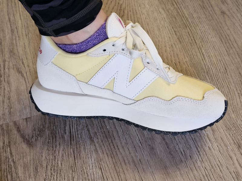 Review Thumbnail Image 0 225286412