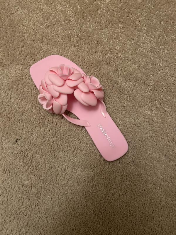 Not the size you expect. Says a medium but not