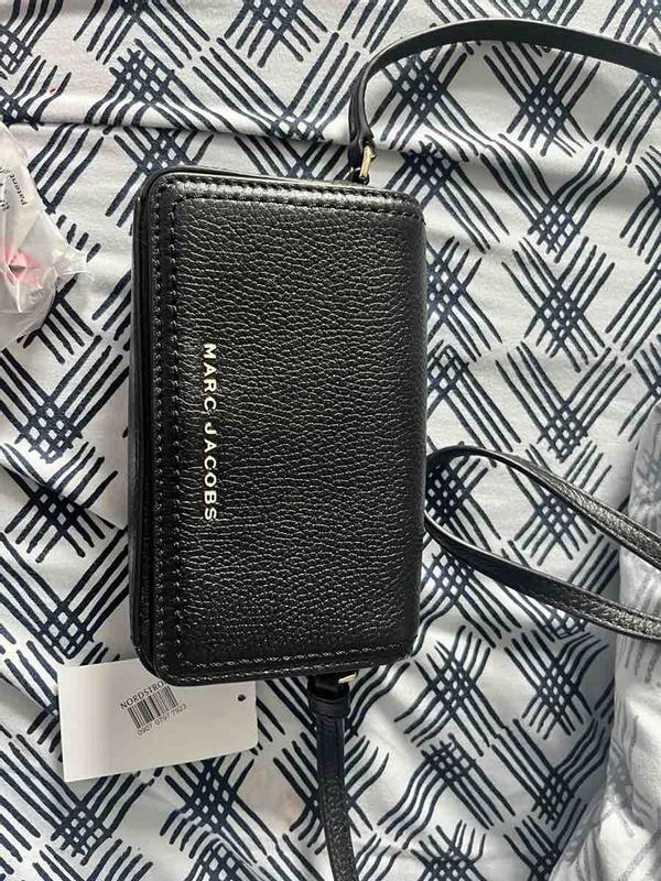 Customer photo for "flawless until opened"