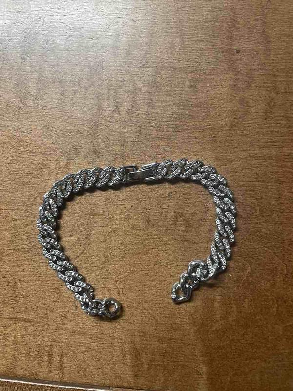 Review Thumbnail Image 0 240584320