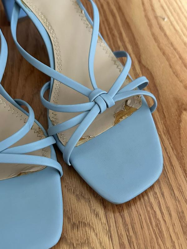 Poor quality despite great comfort