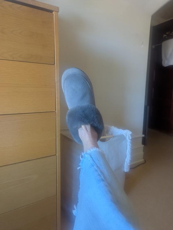 Customer photo for "Fur slippers"