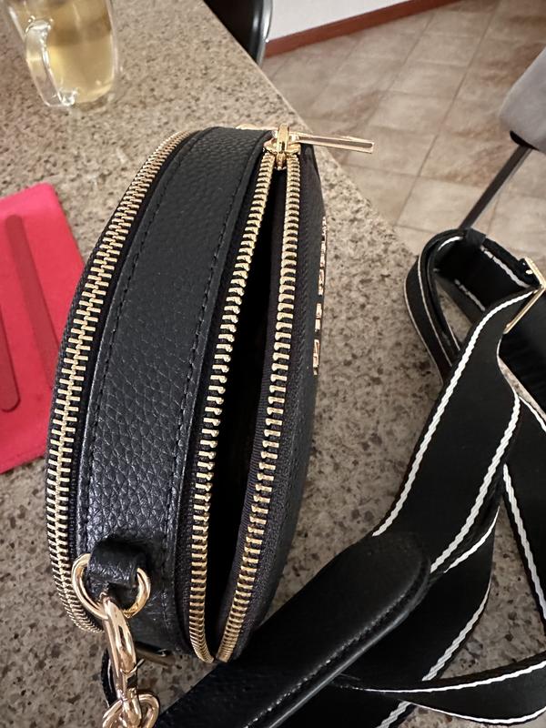 Review Thumbnail Image 1 225570392