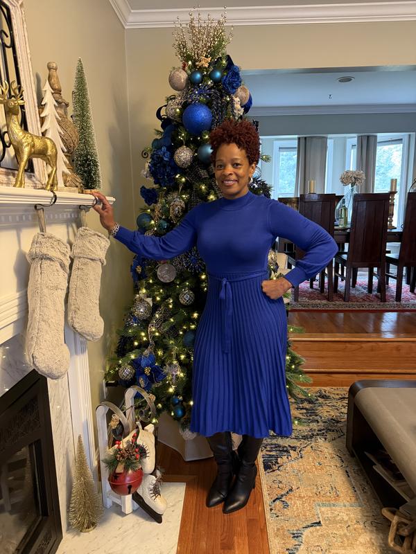 Vibrant, Very Flattering, and Beautiful Dress