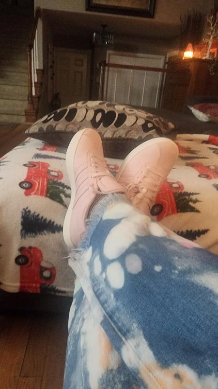 Review Thumbnail Image 0 240766536