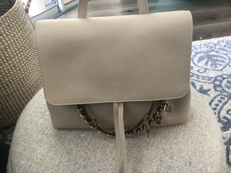 Review Thumbnail Image 0 248470631