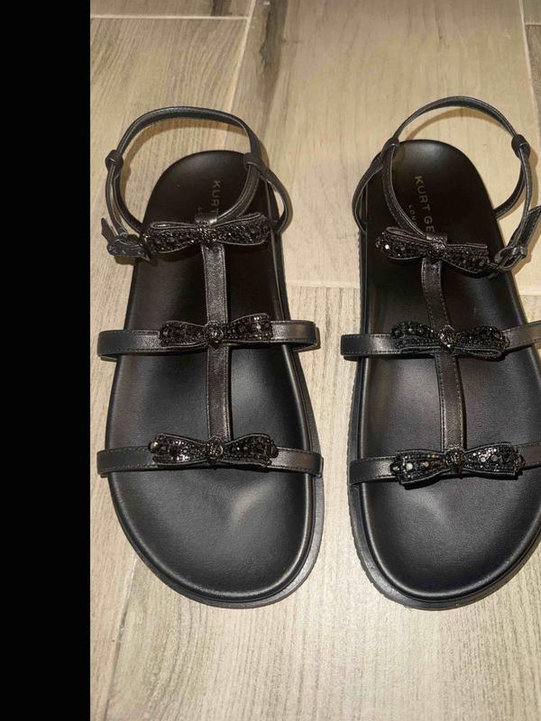 Review Thumbnail Image 1 247943587