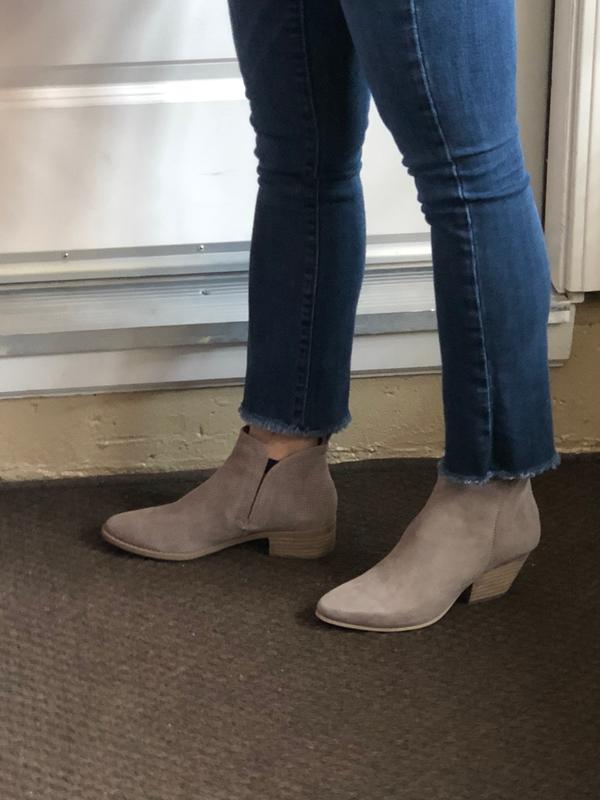 womens bunion sandals