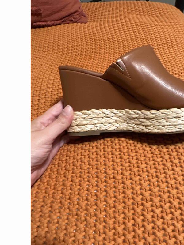 Review Thumbnail Image 0 225719559