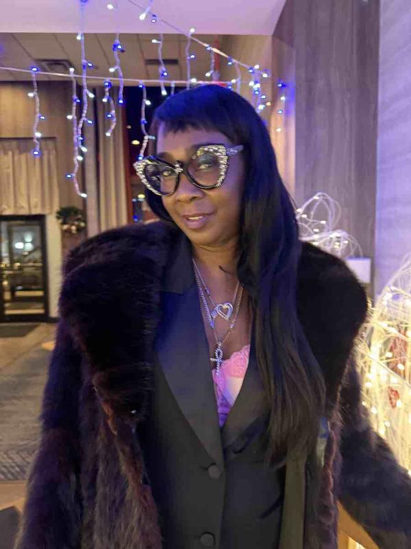 Review Thumbnail Image 1 248217428