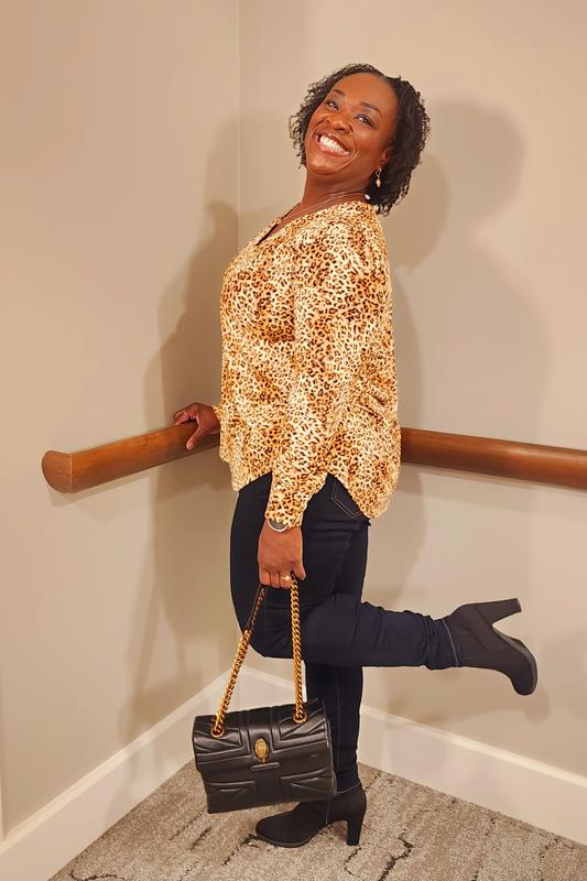 Customer photo for "Kurt Geiger London Beauty"