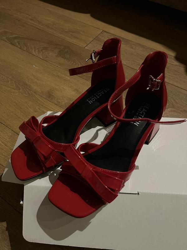 Review Thumbnail Image 0 243467328