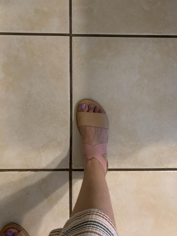 Review Thumbnail Image 0 225075851