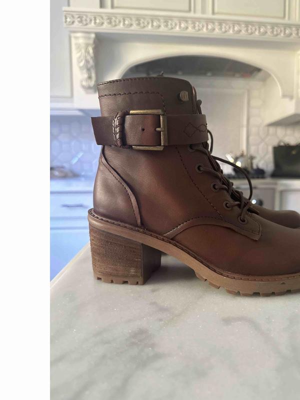 Runs small but nice boot